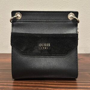 Guess 1981  crossbody purse size: small